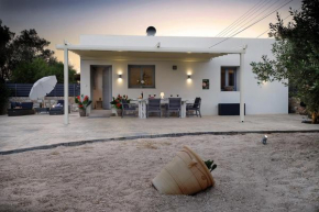 Aliki Sweet Home